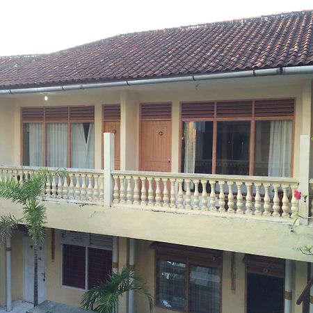 Rita Za Hotel กูตา ภายนอก รูปภาพ